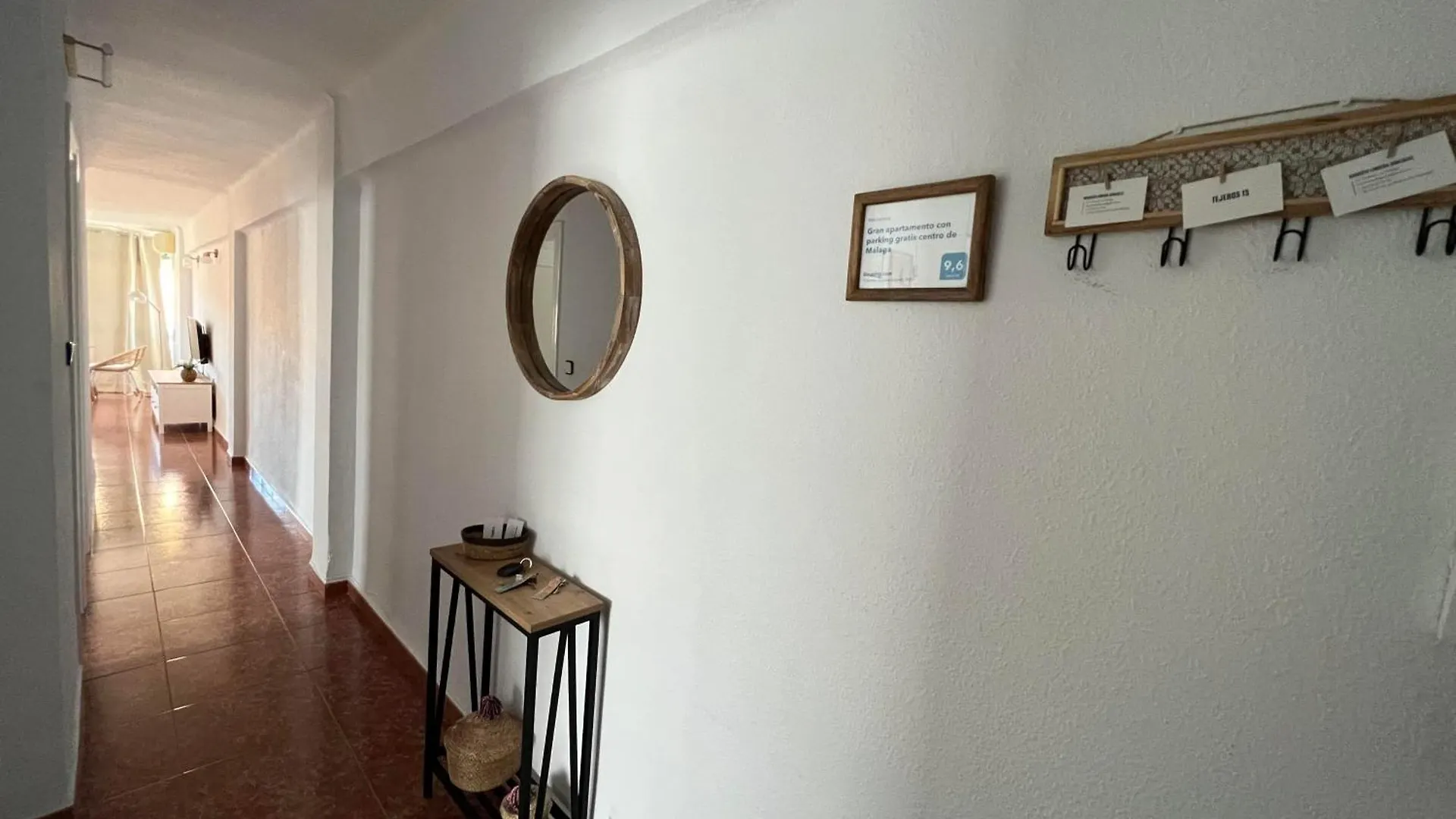 Gran Apartamento Con Parking Gratis Centro De Málaga Appartamento