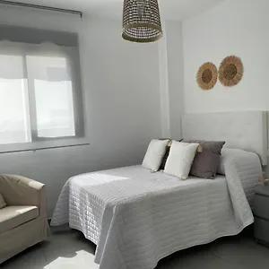 https://piso-recinto-ferial-en-teatinos.1costadelsol.com