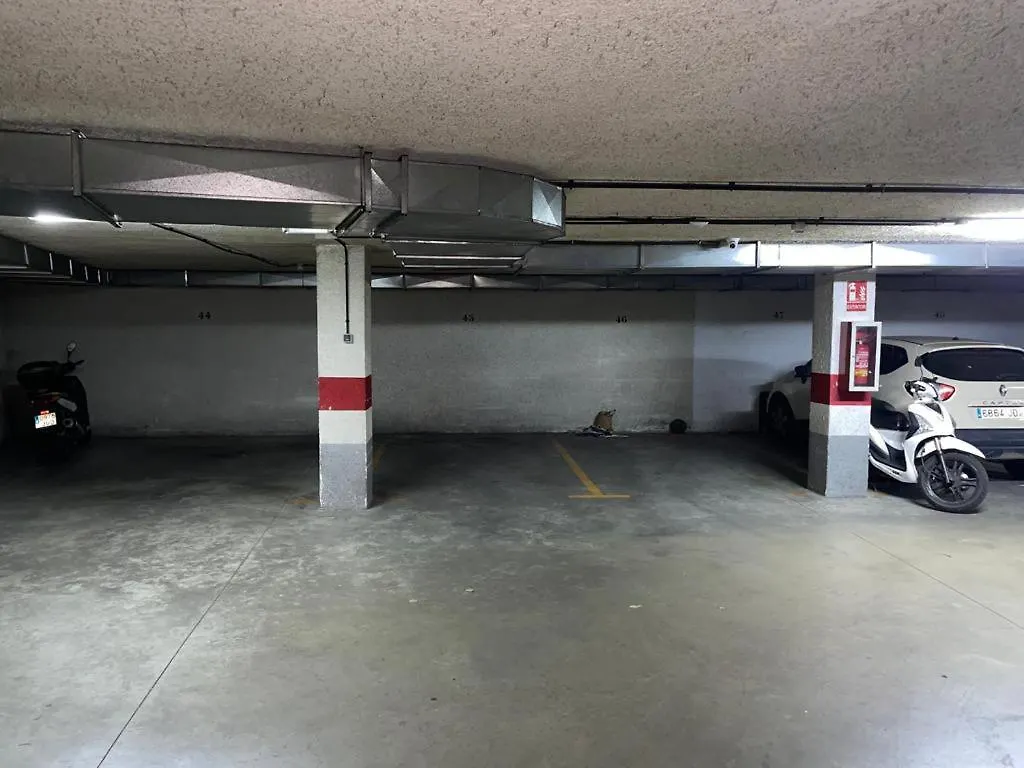 Gran Apartamento Con Parking Gratis Centro De Málaga 0*,  España